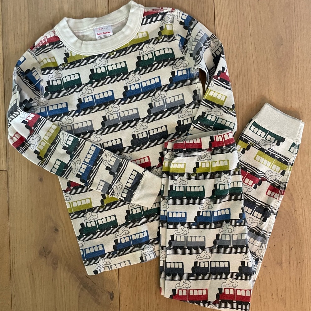 Hanna Andersson Train Pajama Set, Size 6-7